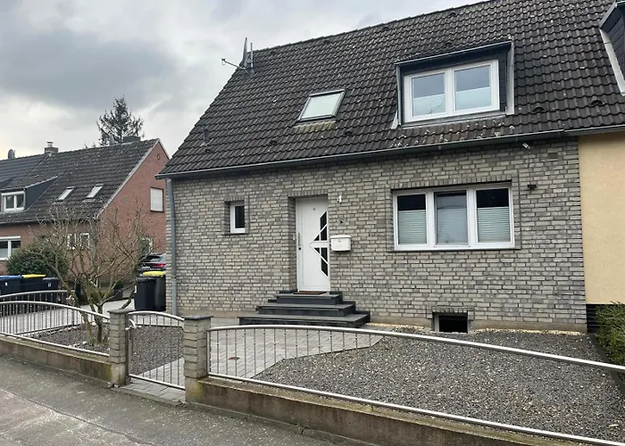 Dein 4-Zimmer Zuhause In Huerth Bei Koeln