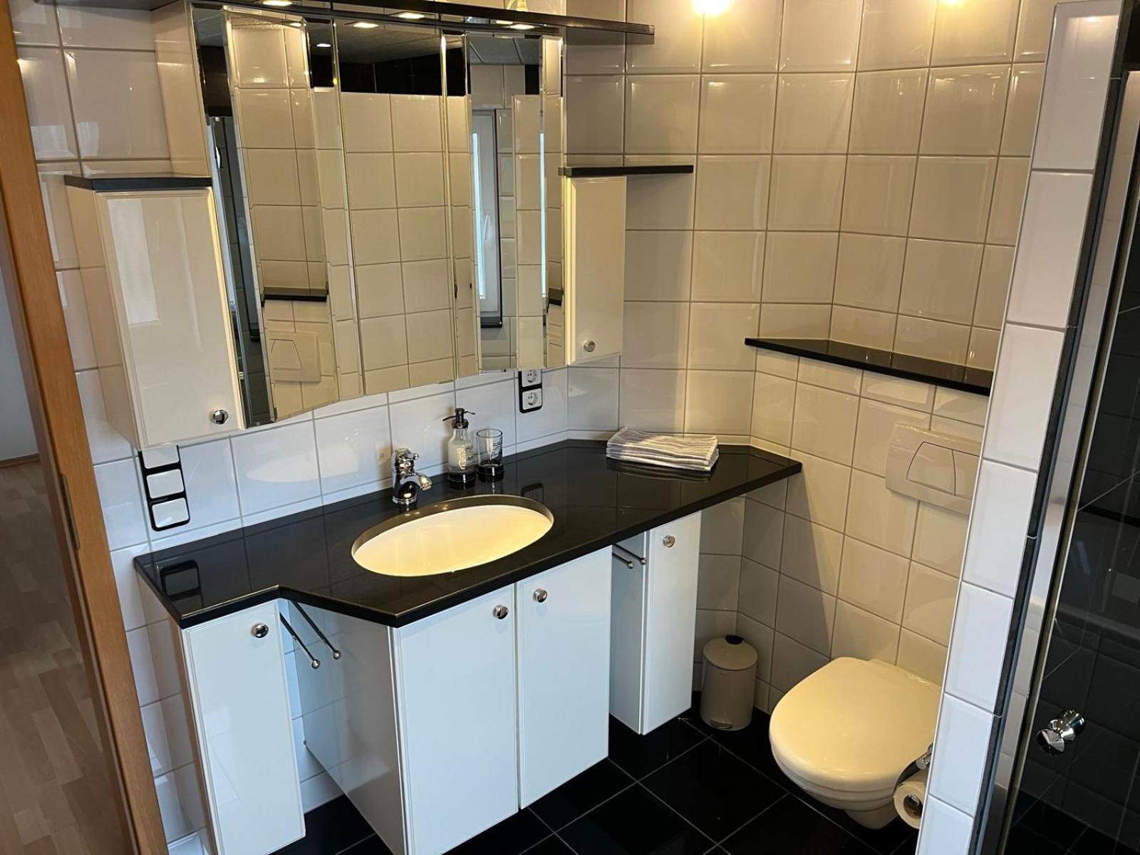 Dein 4-zimmer Zuhause In Bei Koeln *
